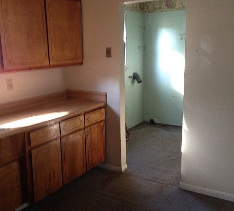 3rd image of 703 Northview Dr