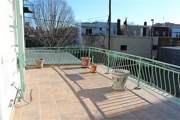 Rented by Dream Property Group LLC | media 17