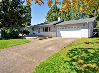 3760 Cherokee Dr, Springfield, OR 97478
