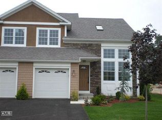 7 Gabby Dr, Naugatuck, CT 06770