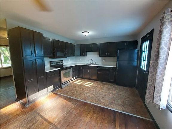 5th image of 1316 N Viking Dr