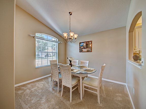 5th image of 2137 Hedgerow Dr