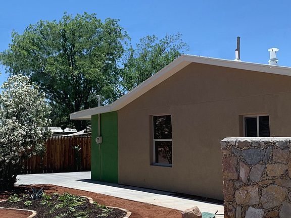 2nd image of 101 N Manzanita St
