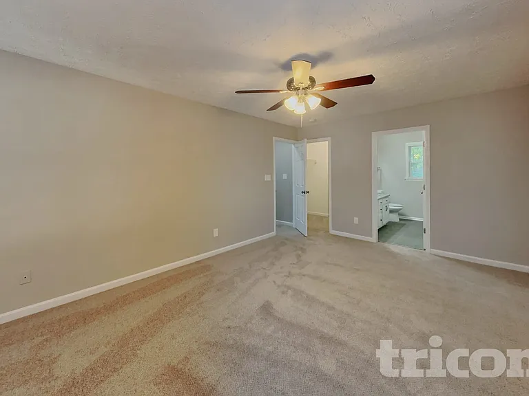 3328 Neptune Dr — Photo 7