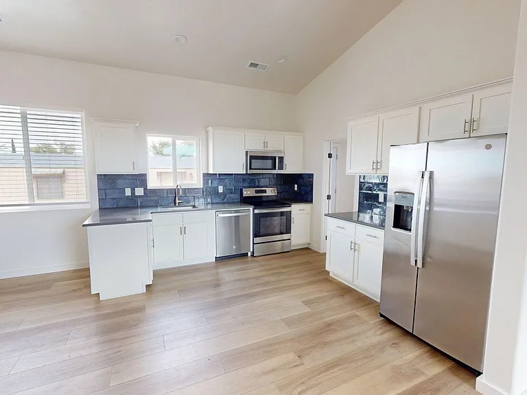 121 Glen Canyon Dr — Photo 5