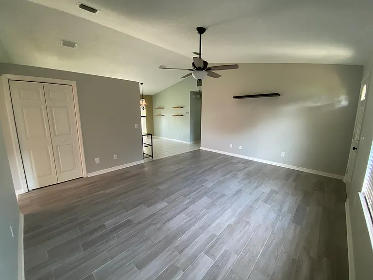 3915 E Lake Todd Dr — Photo 7