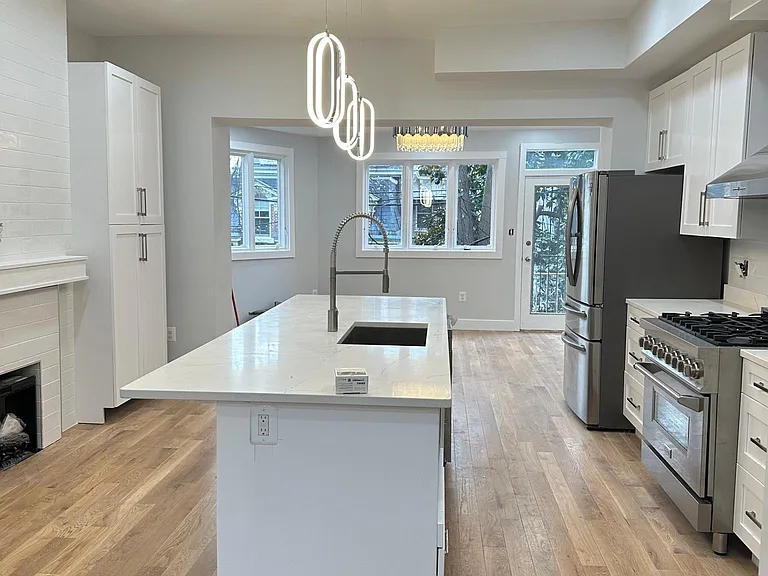 3036 Cambridge Pl NW — Photo 4