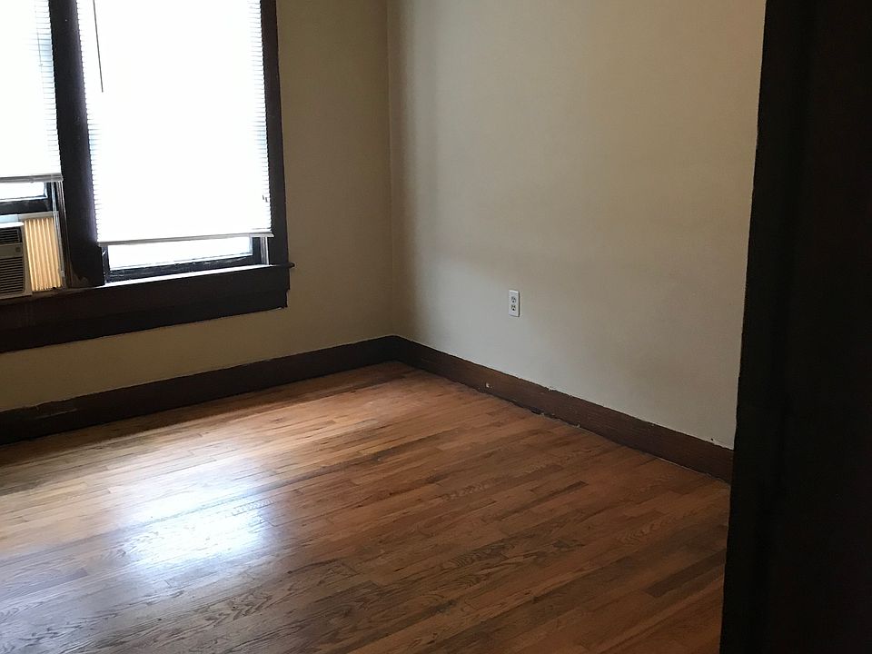 1st image of 1015 Kentucky St