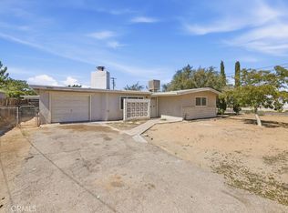 9390 3rd Ave, Hesperia, CA 92345