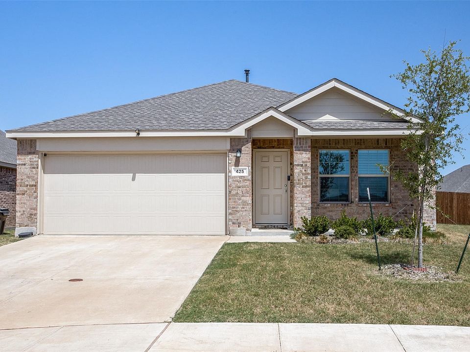 1st image of 425 Sweetshade Ln