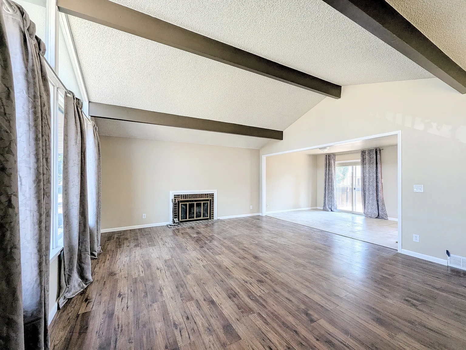 4 bed, 2138 sqft, $3,100 — Photo 4