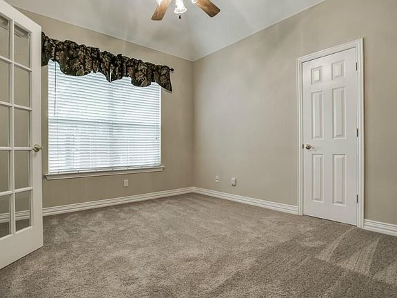 5th image of 3701 Cripple Creek Dr