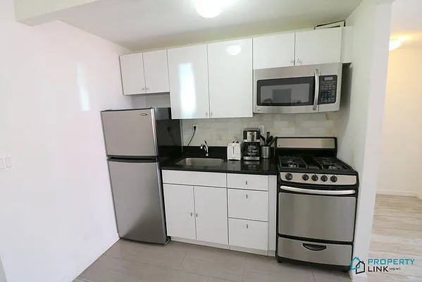 Rented by Property Link Mgmt, LLC | media 18