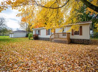 16990 B Dr S, Marshall, MI 49068