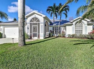 1065 Rose Garden Rd, Cape Coral, FL 33914