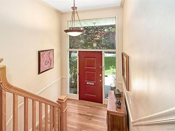 2nd image of 21 Douglas Circle