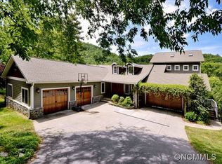 5 Hawk View Dr, Asheville, NC 28804