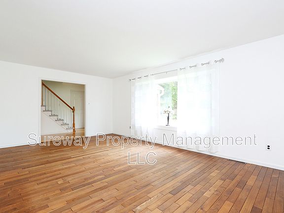 3rd image of 276 Highland Ave