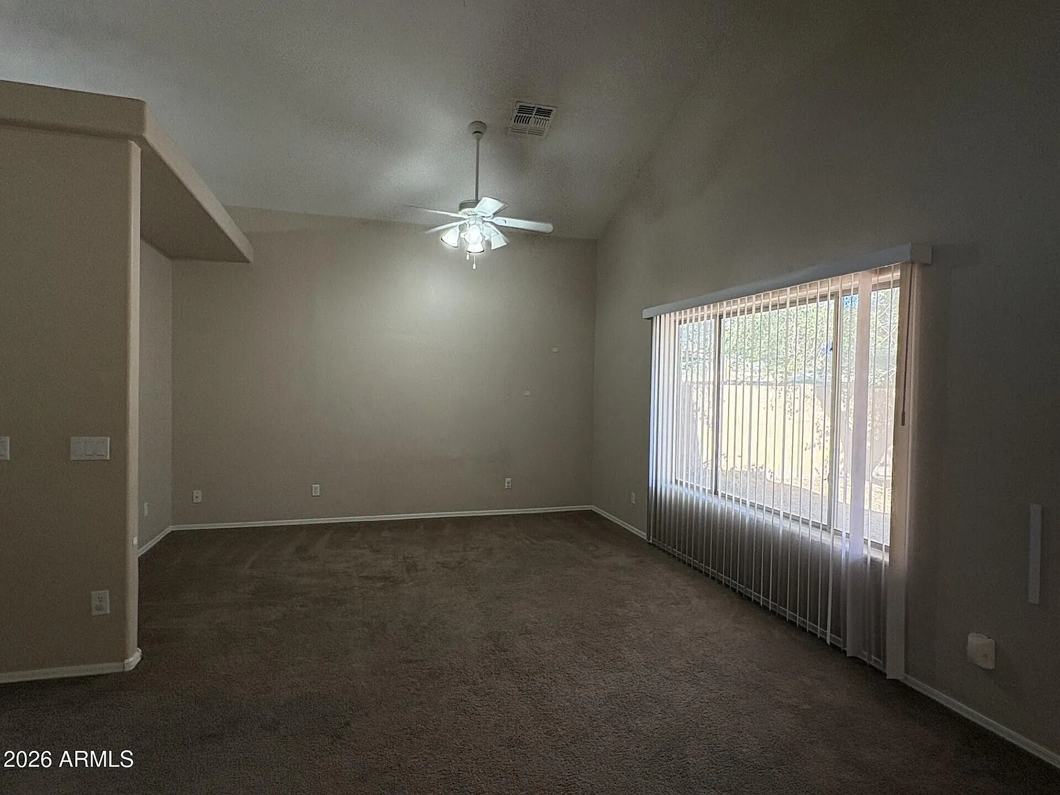 4 bed, 3.0 bath, 2260 sqft, $2,000 — Photo 3