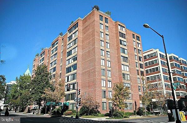 1st image of 1301 20th St NW APT 316