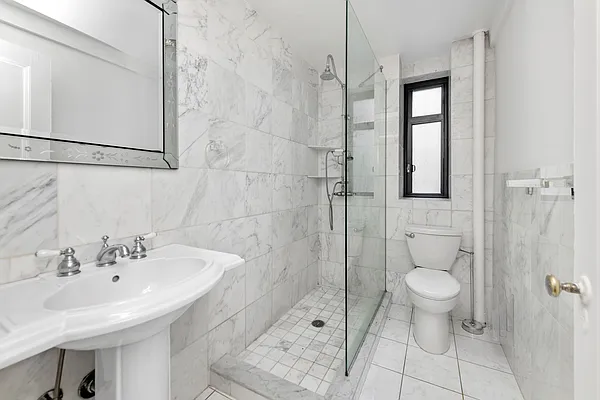 Sold by Compass | media 7