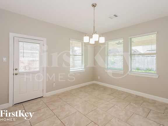 5th image of 7706 Windhill Dr