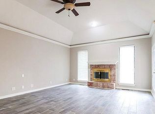1221 Interurban Way, Edmond, OK 73034