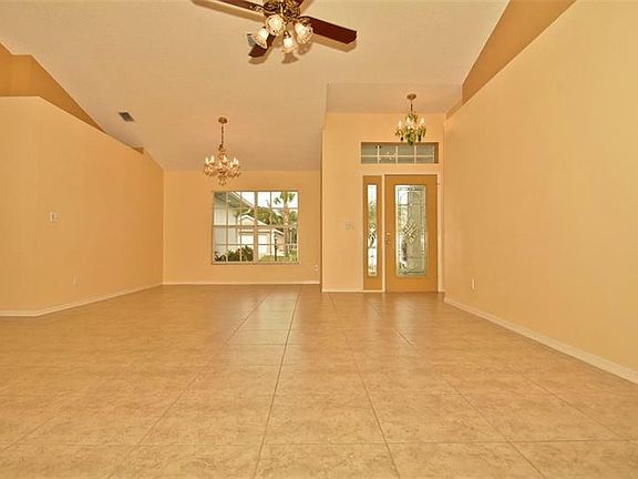 5th image of 1604 Brookton Green Dr