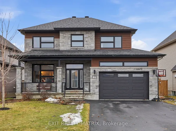 129 Lyon St, Russell, ON K0A 1W0