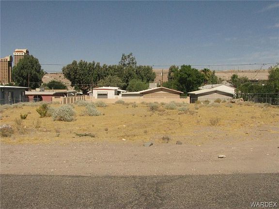 4th image of 341 Moser Ave