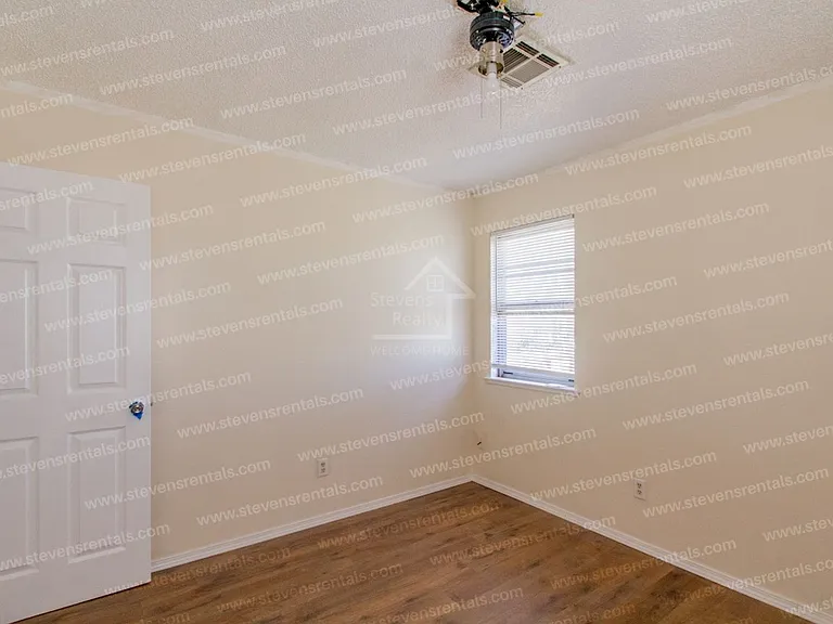 5311 NW Elm Ave — Photo 38