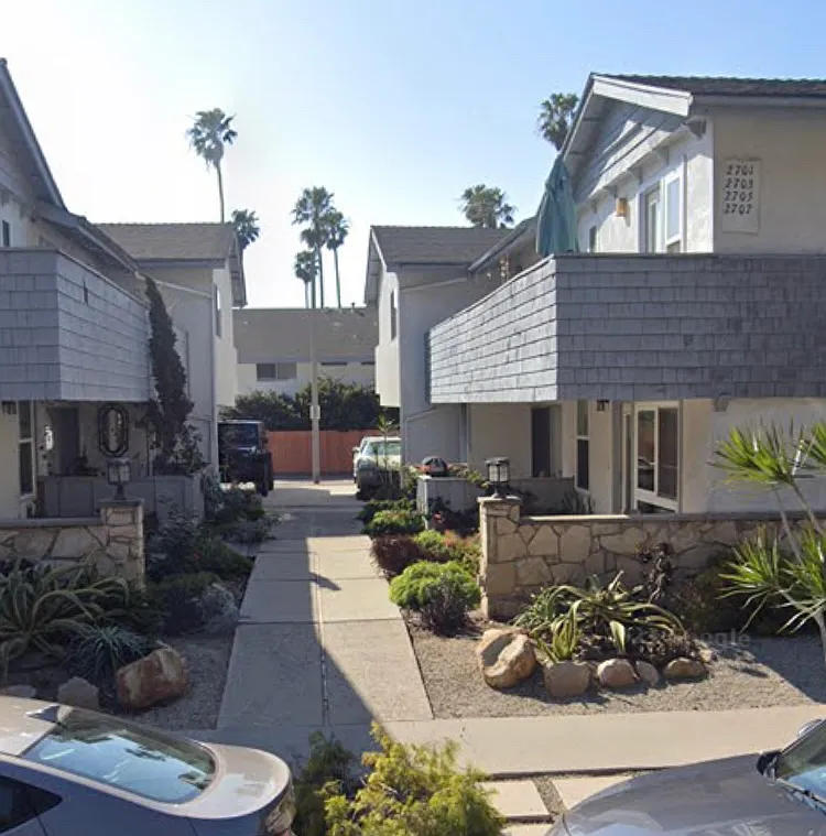 2701 Harbor Blvd — Photo 2