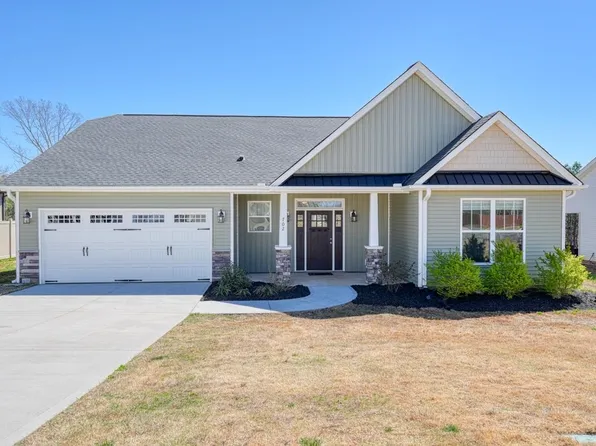 702 E Osprey Ln, Cowpens, SC 29330
