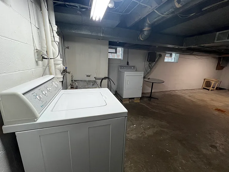 Basement Washer & Dryer
