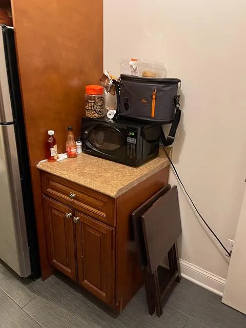 1 bed, 800 sqft, $1,800 — Photo 3