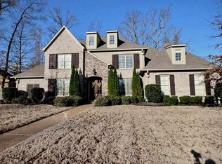 1025 E Old Hearthstone Cir, Collierville, TN 38017