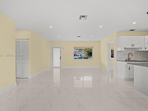 3rd image of 6851 SW 48th Ter