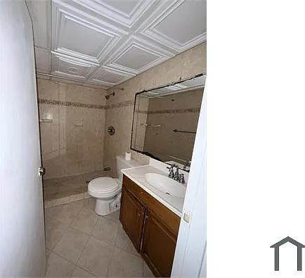 6 bed, 2150 sqft, $5,800 — Photo 3