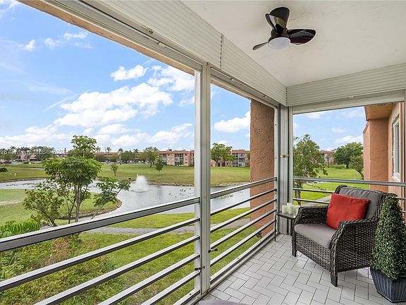 5th image of 9841 Sunrise Lakes Blvd APT 307