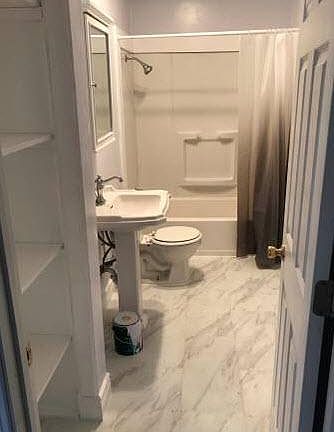 full bath downstairs