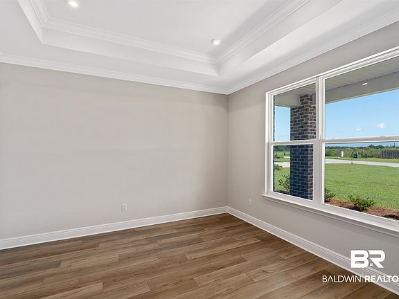 3rd image of 15580 Enchantment Ln