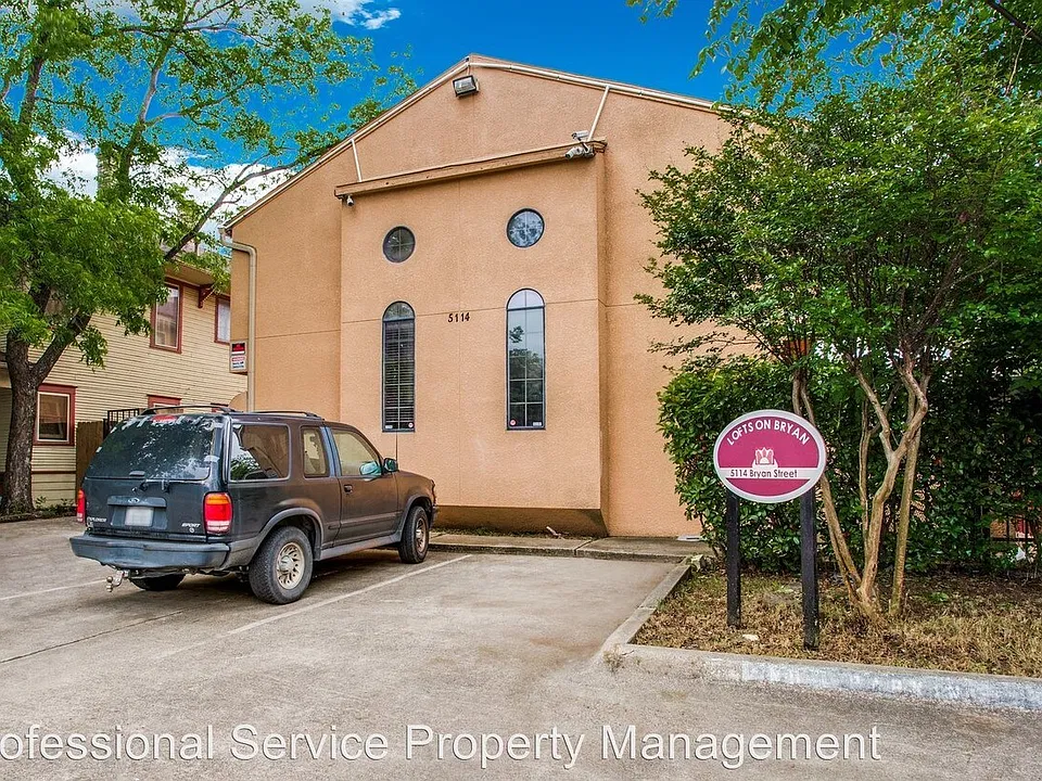 5114 Bryan St #8