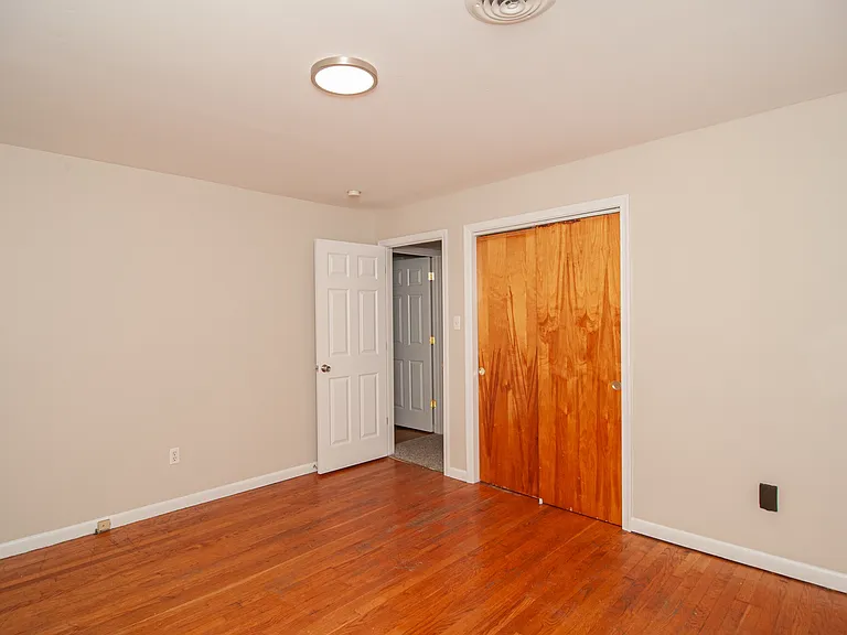 699 S Old Mill Rd — Photo 10