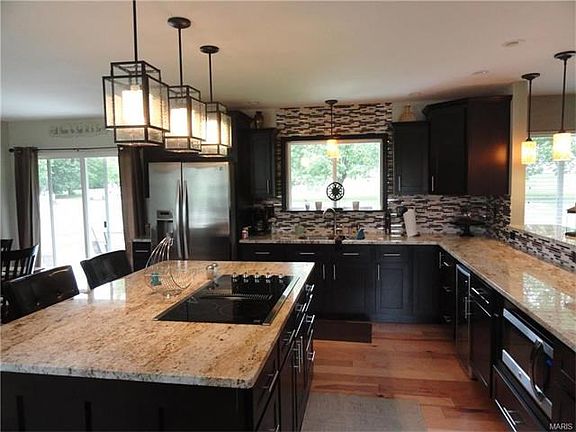 2nd image of 936 Natchez Trace Dr
