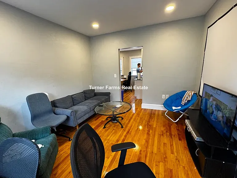 74 Frederick Ave #2 — Photo 6