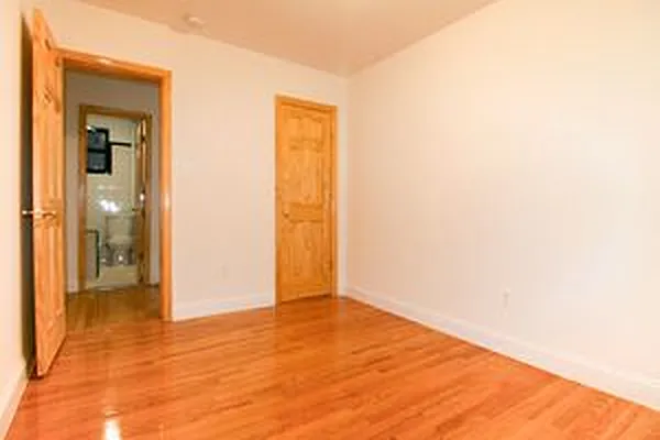 Rented by Horowitz Real Estate | media 13