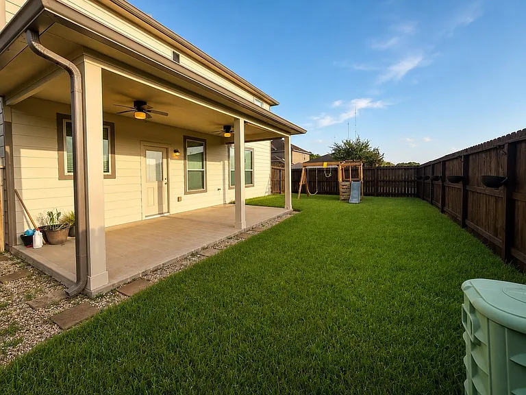 2326 Brookeland Meadow Ct — Photo 18