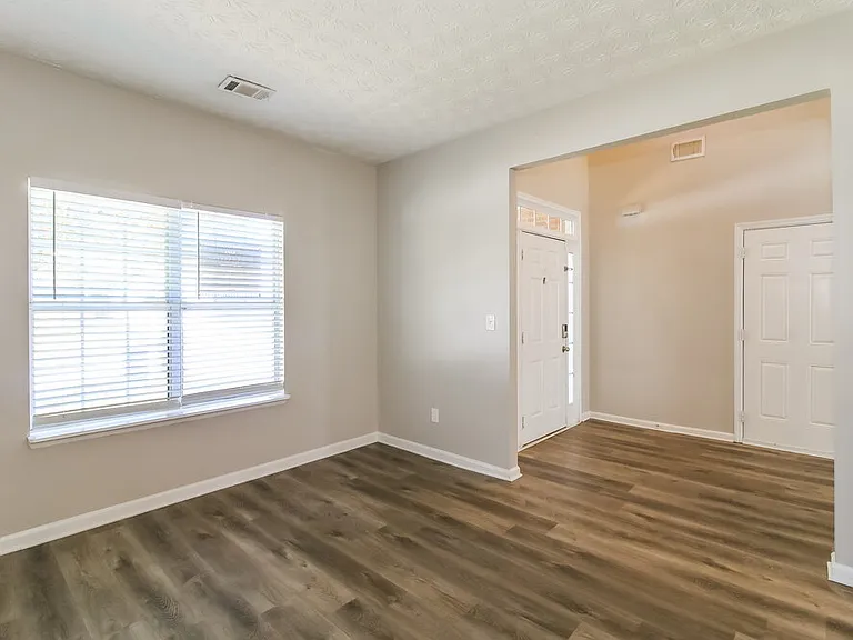 3505 Creekview Dr — Photo 5