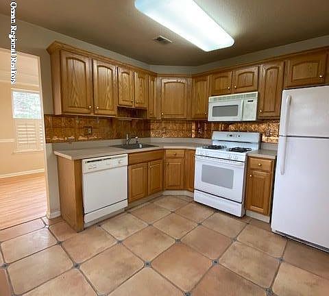 5th image of 14 Morningside Ct