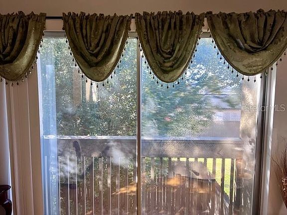 5th image of 370 Windmeadows St #370